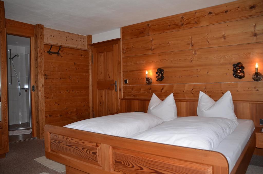 Berggasthaus Weingarten Ruhpolding Room photo